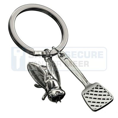 Metalmorphose sleutelhanger vliegenmepper met vlieg in zilverkleur 